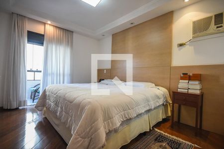 Apartamento à venda com 163m², 3 quartos e 3 vagas Apartamento à venda com 163m², 3 quartos e 3 vagasSuíte 3