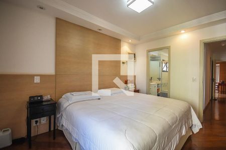 Apartamento à venda com 163m², 3 quartos e 3 vagas Apartamento à venda com 163m², 3 quartos e 3 vagasSuíte 3