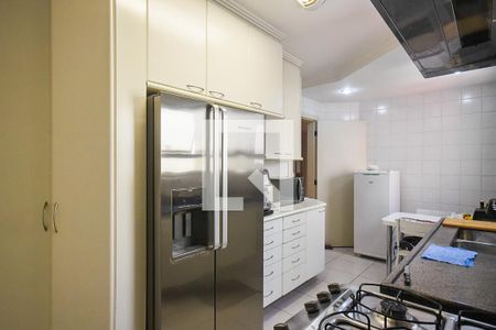 Apartamento à venda com 163m², 3 quartos e 3 vagas Apartamento à venda com 163m², 3 quartos e 3 vagasCozinha