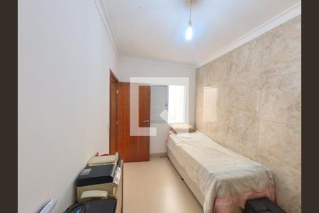 Casa à venda com 150m², 3 quartos e 3 vagas Casa à venda com 150m², 3 quartos e 3 vagasQuarto 2