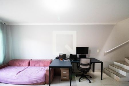 Sala  de casa à venda com 3 quartos, 130m² em Vila Fernandes, São Paulo