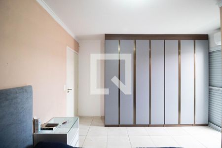 Casa à venda com 130m², 3 quartos e 2 vagasSuíte 