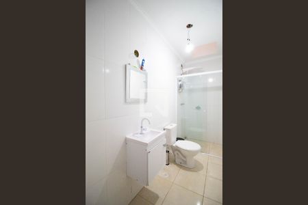 Casa à venda com 130m², 3 quartos e 2 vagasBanheiro 