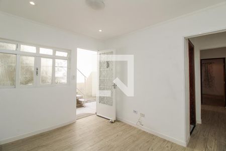 Sala de casa à venda com 2 quartos, 96m² em Vila Paranaguá, São Paulo