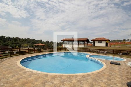 Casa de condomínio para alugar com 230m², 3 quartos e 4 vagasÁrea comum - Piscina