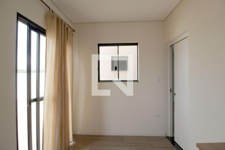 Casa de condomínio para alugar com 230m², 3 quartos e 4 vagasEscritório