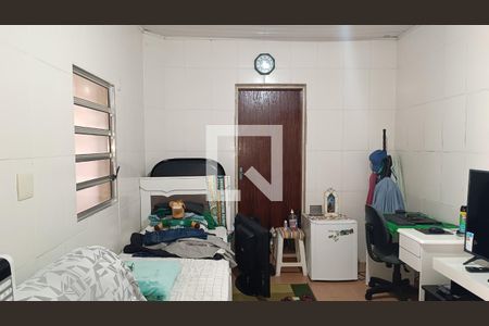 Casa à venda com 533m², 3 quartos e sem vaga Casa à venda com 533m², 3 quartos e sem vagaQuarto 2