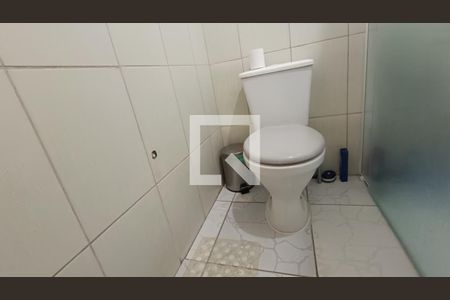 Casa à venda com 533m², 3 quartos e sem vaga Casa à venda com 533m², 3 quartos e sem vagaQuarto 2 - Banheiro