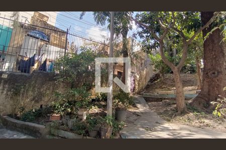 Casa à venda com 533m², 3 quartos e sem vaga Casa à venda com 533m², 3 quartos e sem vagaÁrea externa - Imóveis adjacentes