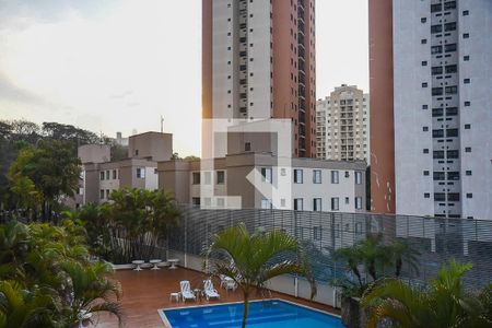Vista de apartamento à venda com 3 quartos, 77m² em Jardim Morumbi, São Paulo