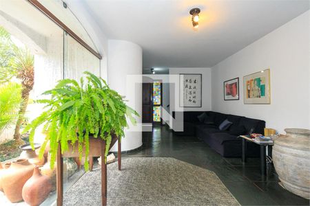 Casa à venda com 4 quartos, 270m² em Chácara Santo Antônio (Zona Sul), São Paulo
