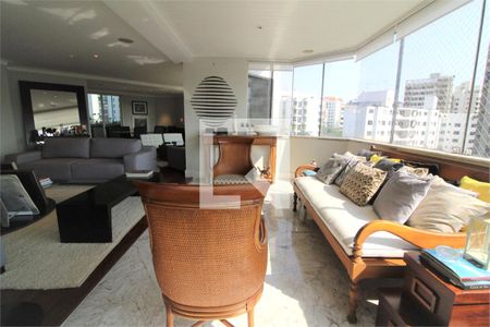 Apartamento à venda com 4 quartos, 326m² em Real Parque, São Paulo