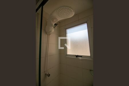 Banheiro de apartamento para alugar com 2 quartos, 46m² em Jardim Helga, São Paulo