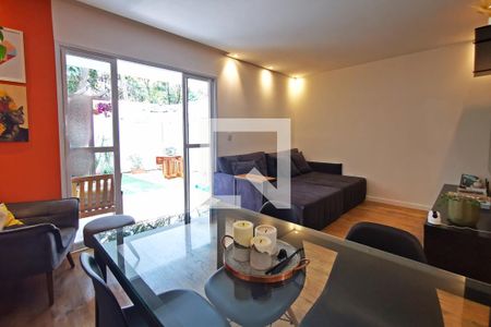 Sala de casa de condomínio à venda com 3 quartos, 108m² em Cidade Nova, Jundiaí