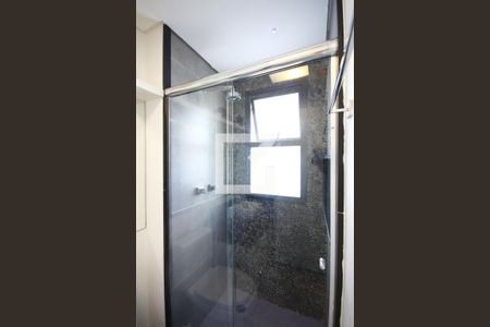 Banheiro de apartamento para alugar com 1 quarto, 45m² em Vila Mariana, São Paulo