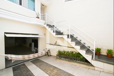Casa à venda com 130m², 2 quartos e 3 vagas Casa à venda com 130m², 2 quartos e 3 vagasÁrea comum