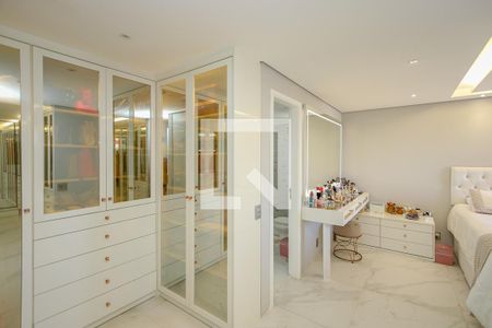 Apartamento à venda com 102m², 2 quartos e 2 vagasCloset da Suíte