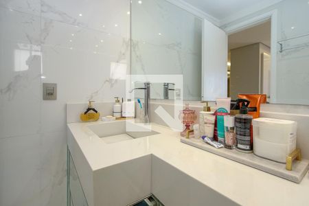 Apartamento à venda com 102m², 2 quartos e 2 vagasBanheiro da Suíte