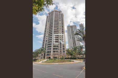 Apartamento à venda com 102m², 2 quartos e 2 vagasFachada