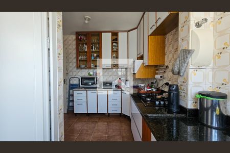 Cozinha de apartamento à venda com 2 quartos, 65m² em Vila do Castelo, São Paulo