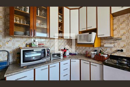 Cozinha de apartamento à venda com 2 quartos, 65m² em Vila do Castelo, São Paulo