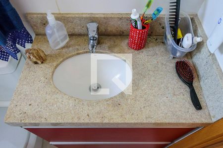 Banheiro da Suíte de apartamento à venda com 3 quartos, 81m² em Santana, Porto Alegre