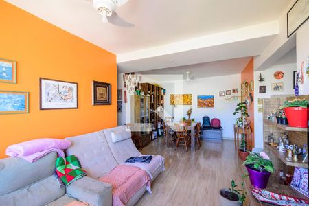 Sala de apartamento à venda com 3 quartos, 81m² em Santana, Porto Alegre