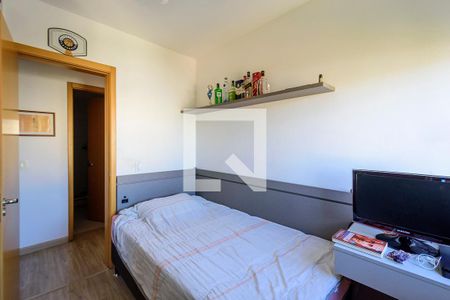 Apartamento à venda com 81m², 3 quartos e 2 vagasQuarto 2