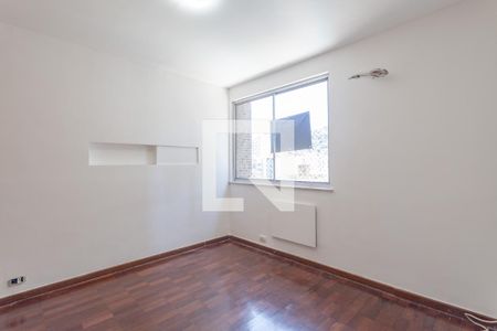 Apartamento à venda com 91m², 3 quartos e 1 vagaQuarto1