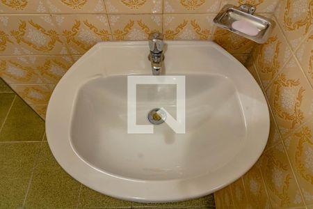 Casa à venda com 180m², 3 quartos e 2 vagas Casa à venda com 180m², 3 quartos e 2 vagasBanheiro