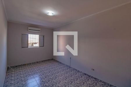 Casa à venda com 180m², 3 quartos e 2 vagas Casa à venda com 180m², 3 quartos e 2 vagasQuarto 3