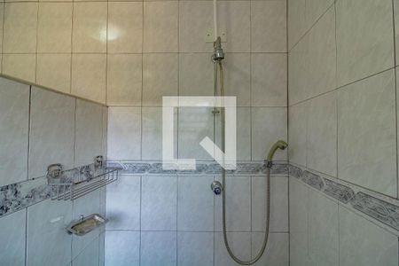 Casa à venda com 180m², 3 quartos e 2 vagas Casa à venda com 180m², 3 quartos e 2 vagasBanheiro