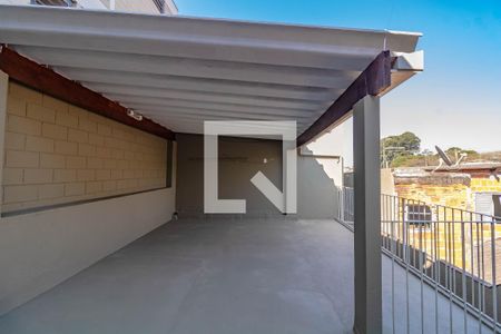 Casa à venda com 180m², 3 quartos e 2 vagas Casa à venda com 180m², 3 quartos e 2 vagasQuintal