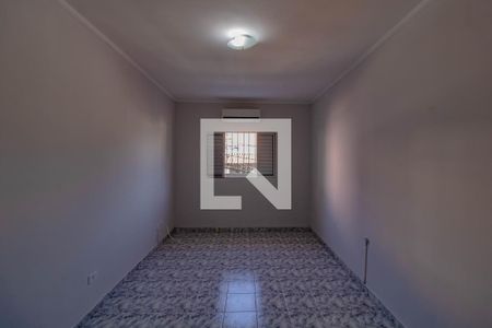Casa à venda com 180m², 3 quartos e 2 vagas Casa à venda com 180m², 3 quartos e 2 vagasQuarto 3