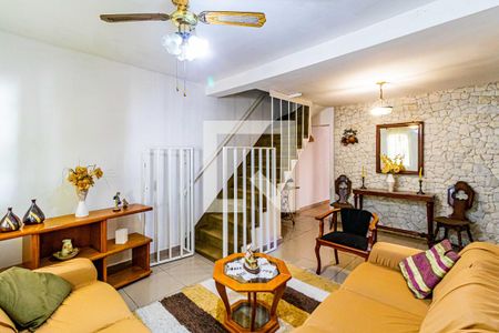 Sala de casa de condomínio para alugar com 3 quartos, 184m² em Jardim Ivana, São Paulo