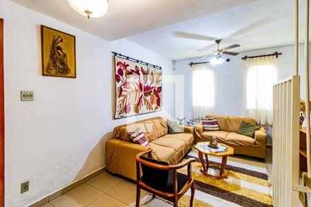 Casa de condomínio à venda com 184m², 3 quartos e 2 vagasSala