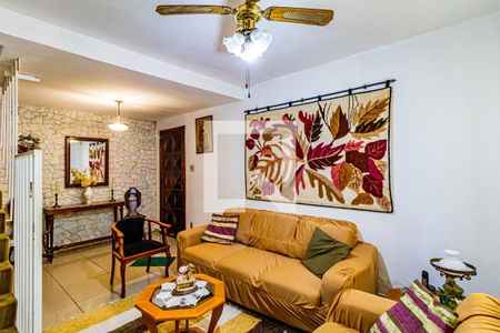 Sala de casa de condomínio à venda com 3 quartos, 184m² em Jardim Ivana, São Paulo