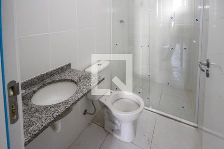 Banheiro de apartamento para alugar com 1 quarto, 33m² em Chácara Mafalda, São Paulo
