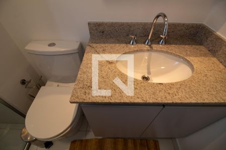 Banheiro da Suíte 1 de apartamento para alugar com 2 quartos, 81m² em Brooklin Paulista, São Paulo
