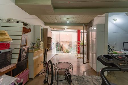 Sala 2 de casa à venda com 3 quartos, 240m² em Novo Glória, Belo Horizonte