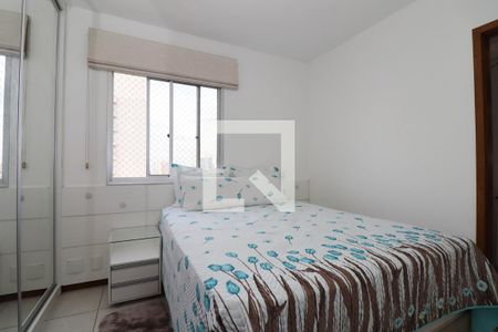 Apartamento à venda com 65m², 2 quartos e 1 vaga Apartamento à venda com 65m², 2 quartos e 1 vagaSuíte