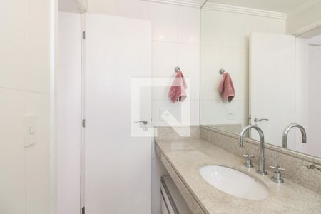 Apartamento à venda com 192m², 3 quartos e 2 vagasBanheiro Suíte 3