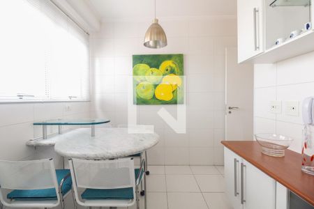 Apartamento à venda com 192m², 3 quartos e 2 vagasCozinha 