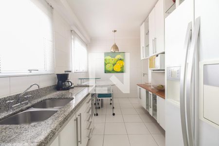 Apartamento à venda com 192m², 3 quartos e 2 vagasCozinha 