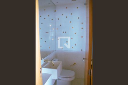 Lavabo de apartamento para alugar com 3 quartos, 144m² em Setor Oeste, Goiânia