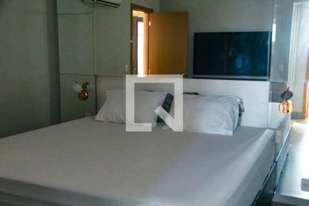 Apartamento à venda com 144m², 3 quartos e 2 vagas Apartamento à venda com 144m², 3 quartos e 2 vagasQuarto Suíte 2