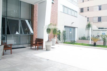 Apartamento à venda com 144m², 3 quartos e 2 vagas Apartamento à venda com 144m², 3 quartos e 2 vagasFachada e portaria