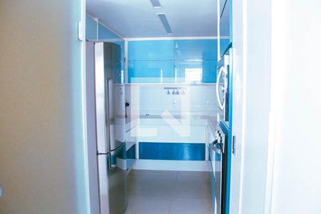 Apartamento à venda com 144m², 3 quartos e 2 vagas Apartamento à venda com 144m², 3 quartos e 2 vagasÁrea de Serviço e Cozinha