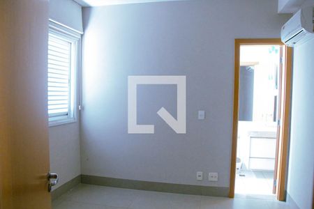 Quarto Suíte 1 de apartamento para alugar com 3 quartos, 144m² em Setor Oeste, Goiânia