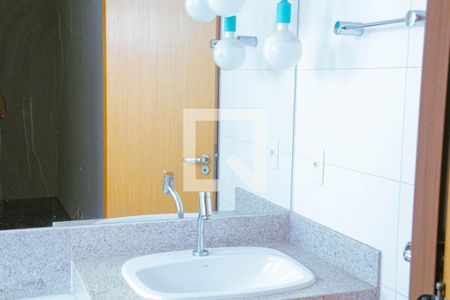 Apartamento à venda com 144m², 3 quartos e 2 vagas Apartamento à venda com 144m², 3 quartos e 2 vagasBanheiro Suíte 1